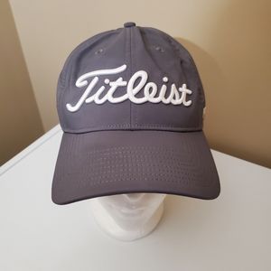 Preowned Titleist Hat Men Adjustable Gray Strap Baseball Cap